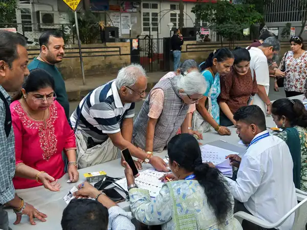 Voter List Issues Will Be Resolved, EPIC Cards to Be Issued Within 15 Days: Maharashtra Chief Electoral Officer Voter List Issues Will Be Resolved, EPIC Cards to Be Issued Within 15 Days: Maharashtra Chief Electoral Officer