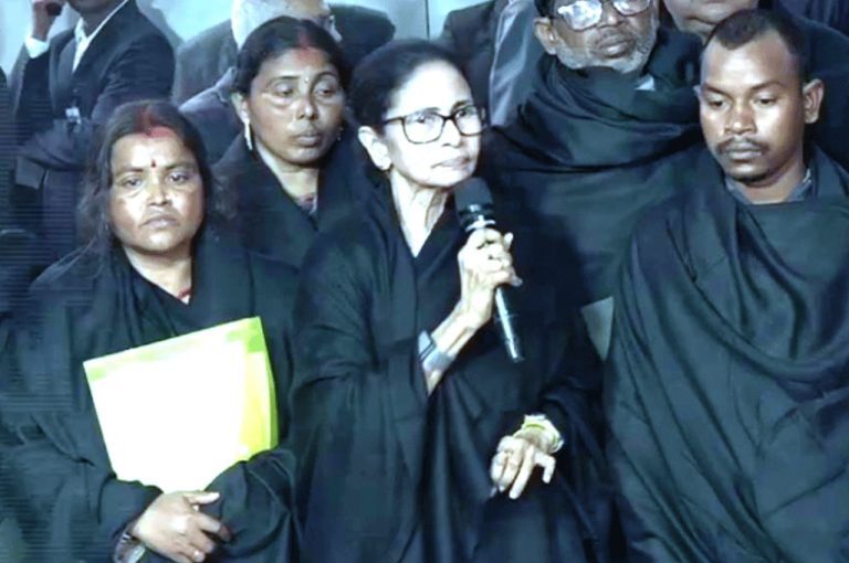 Mamata Banerjee EC Walkout 2026 – Clash Over Election Meeting, Claims of Humiliation, and Governance Lessons in Federal Accountability