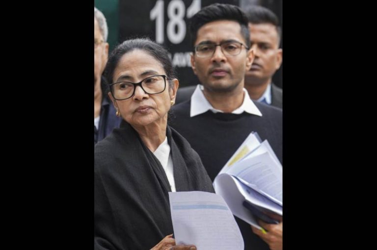 Mamata Banerjee Election Commission Protest 2026 – Bengal SIR Row, Walkout in Delhi, and Governance Lessons in Electoral Accountability