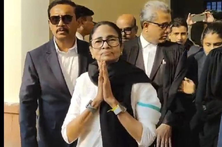 Mamata Banerjee Supreme Court SIR Case 2026 – Bengal CM’s Legal Battle Over Electoral Roll Revision, Federal Tensions, and Governance Lessons in Democracy Mamata Banerjee Supreme Court SIR Case 2026 – Bengal CM’s Legal Battle Over Electoral Roll Revision, Federal Tensions, and Governance Lessons in Democracy