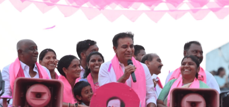 Congress Leaders Join Hindu Samajotsava in Belagavi: Powerful Unity, 1 Faith, a Charged Sentiment